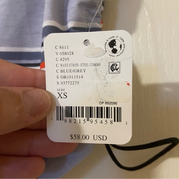 Striped Sleeveless Top - Picture 4 of 11